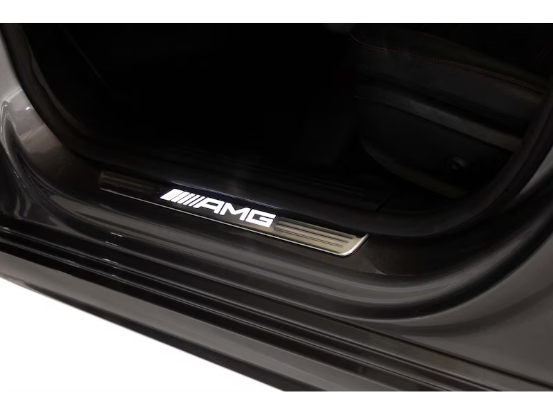 Copertura sostituibile per modanatura di accesso illuminata, AMG, lato anteriore, 2x