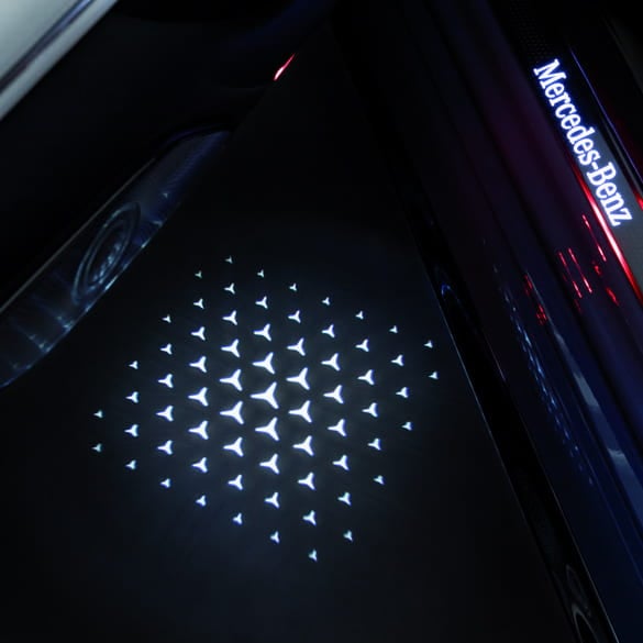 Proiettore LCD, con modello animato Mercedes-Benz